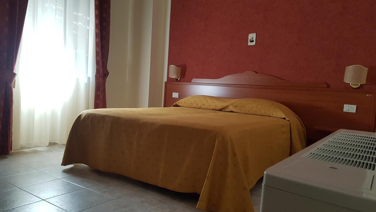 Hotel Dei Cappuccini San Giovanni Rotondo Exterior photo